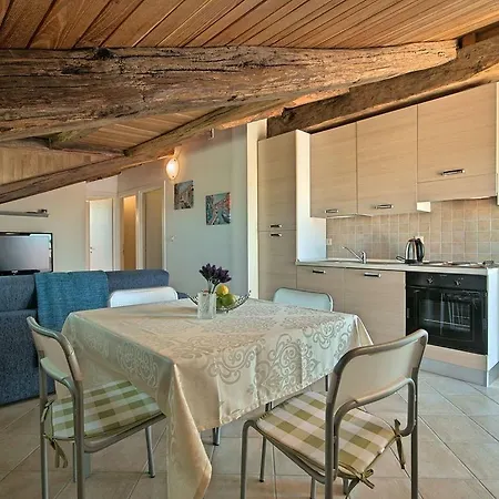 Paradise Porec Apartment Gedici
